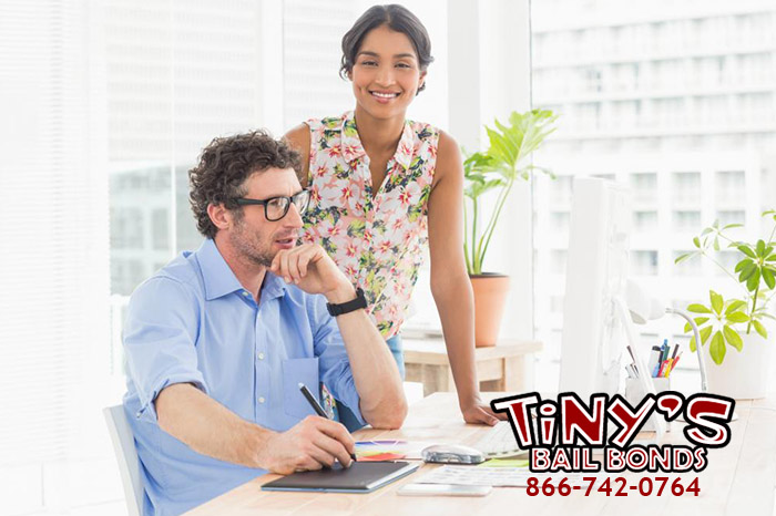 Make Bail Easy for Yourself by Contacting Tiny's Bail Bonds in Fresno